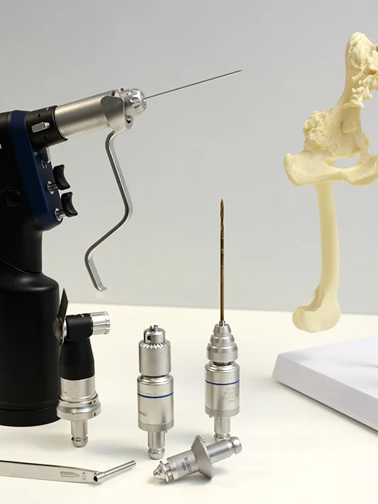 Matériel vétérinaire nécéssaire aux chirurgies orthopédiques
