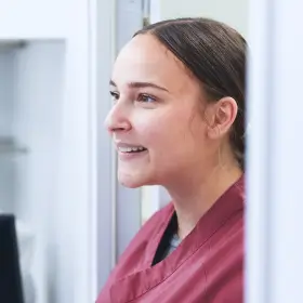 Marie Dubois, assistante vétérinaire à Lille